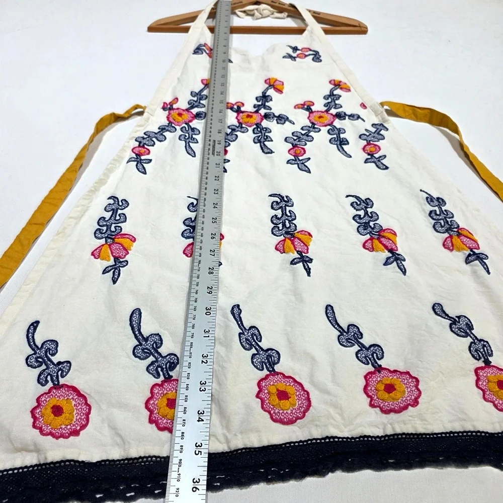Anthropologie Floral Embroidered Halter Apron Womens OS White Boho Lace Trim NEW